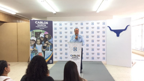 Encuestas me ponen a la alza: Carlos García