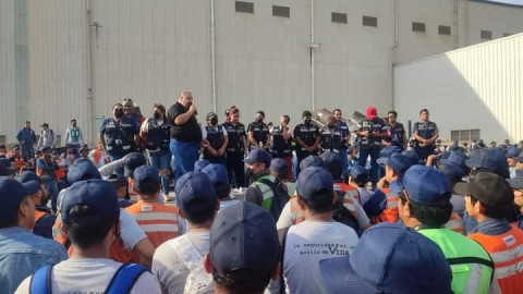 Paran labores en Caterpillar, piden pago de aumento salarial 