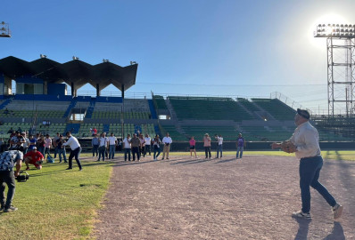 Inician trabajos de remodelación en parque de beisbol Adolfo López Mateos 