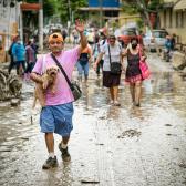 Suman 78 muertos por las lluvias; apoyos se entregarán directamente en módulos del Bienestar