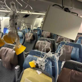Un muerto y 30 heridos por las turbulencias en un vuelo entre Londres y Singapur
