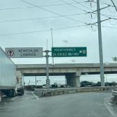 Continúa el bloqueo campesino en el Puente Pharr