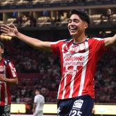 Chivas podría recibir multa por mostrar patrocinio de apuestas en camiseta de menor de edad