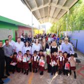Con liderazgo educativo, Carmen Lilia Canturosas marca diferencia con apoyos escolares