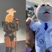 Fan le pega a Lady Gaga con peluche del Dr. Simi 