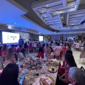 Realizan desayuno con causa para fortalecer programas contra el cáncer de mama