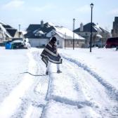 Gobernador Greg Abbott emite declaración de desastre por tormenta de hielo en Texas