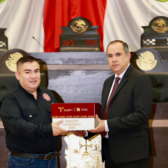 Recibe Congreso paquete económico 2026