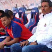 Chivas confirma la salida de Arturo Ortega como técnico del Tapatío