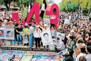 Dan libertad condicional a ocho militares implicados en caso Ayotzinapa
