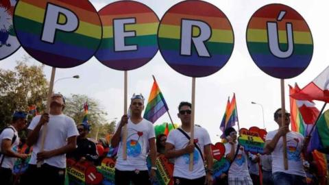 Perú clasifica la transexualidad y otras identidades de género como enfermedades mentales