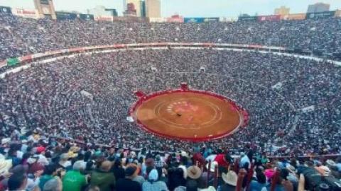 Suspenden corridas de toros en la Plaza México, otra vez