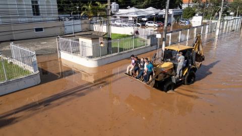 Inundaciones en el sur de Brasil suman 108 muertos