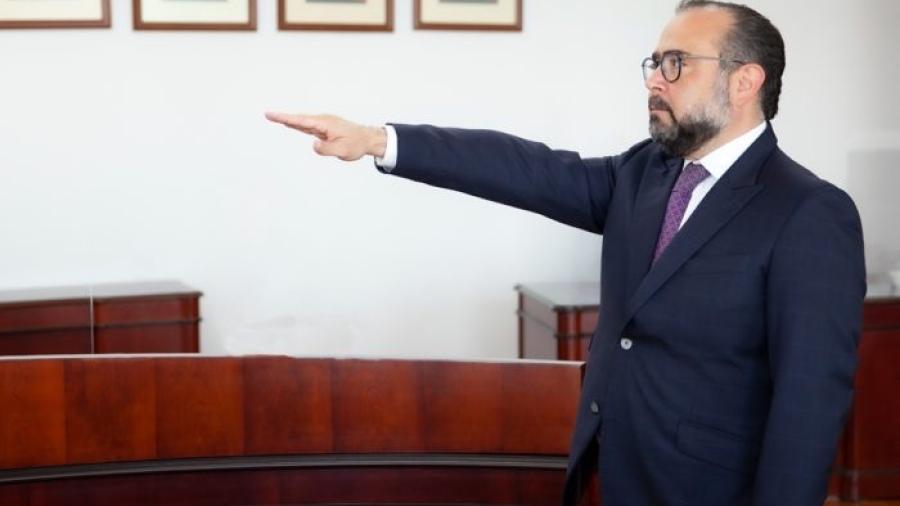 Nombran a Guillermo Valls como presidente del TFJA