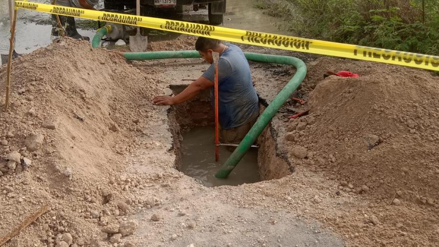 Efectuó Comapa limpieza de línea de conducción en Valle Alto