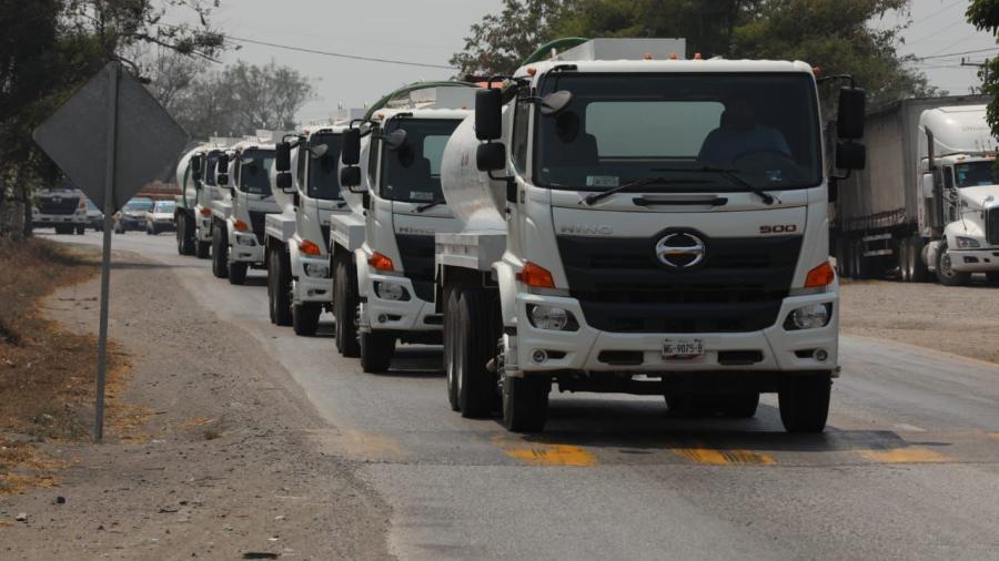 Envía Gobierno de Tamaulipas pipas para distribuir agua en la zona sur
