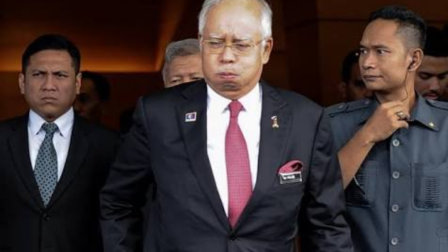 Detienen a ex primer ministro de Malasia por lavado de dinero