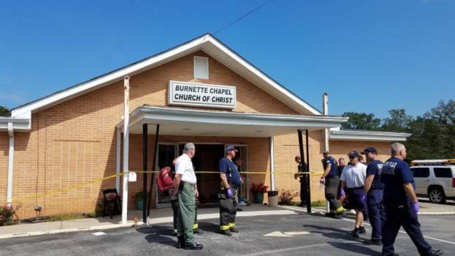 Tiroteo en iglesia de Tennessee deja un muerto y siete heridos 