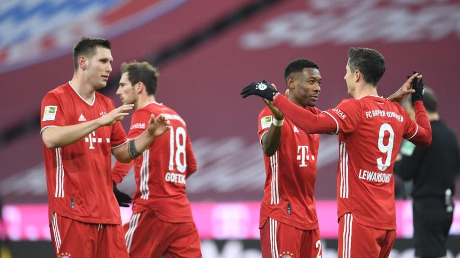 Bayern Múnich remonta y golea al Mainz