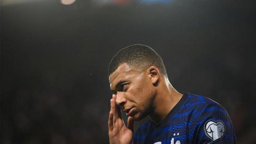 Mbappé es baja con la Selección de Francia por lesión