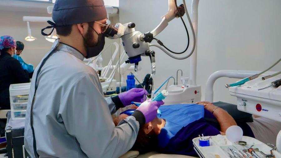 La UAT es referente en clínicas de salud dental con servicios de calidad y bajo costo