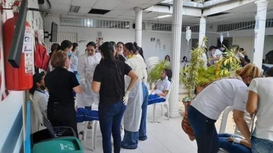 Dan de alta a 55 alumnos intoxicados en Chiapas