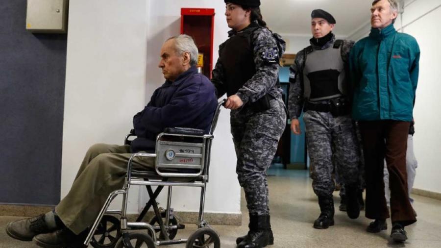 Más de 40 años para curas pederastas en Argentina