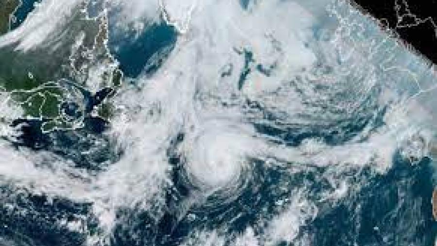 Huracán "Earl" alcanza categoría 3 en aguas del Atlántico Norte