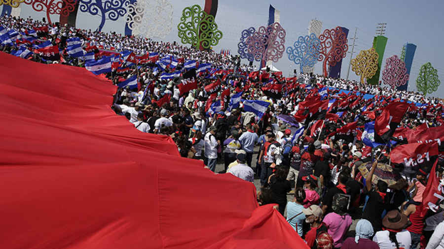Simpatizantes de Ortega celebran la revolución de Nicaragua
