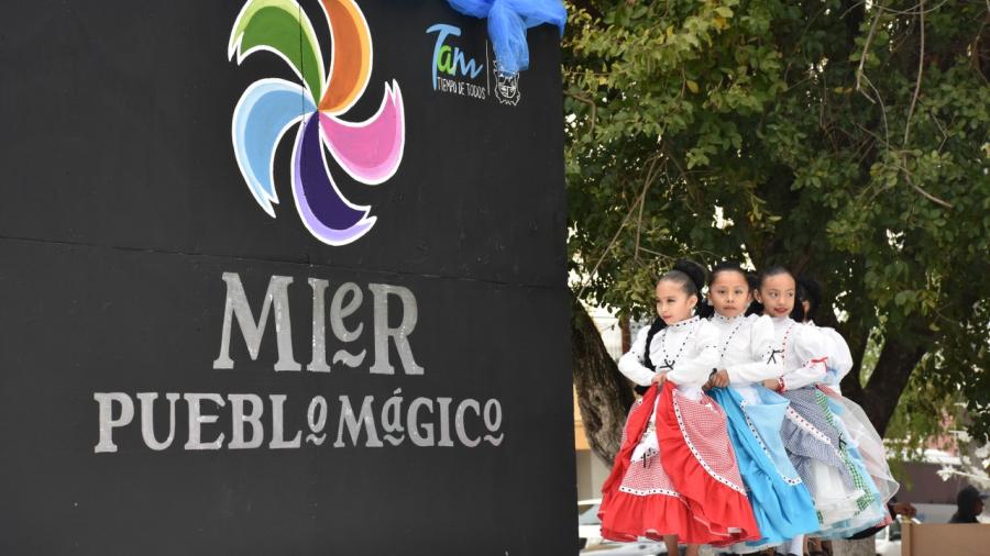 Celebra Mier aniversario como Pueblo Mágico