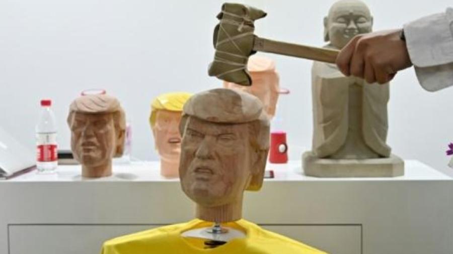Golpear la cabeza de Trump para acabar con el estrés