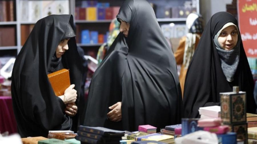 Francia: prohiben la abaya islámica en las escuelas 