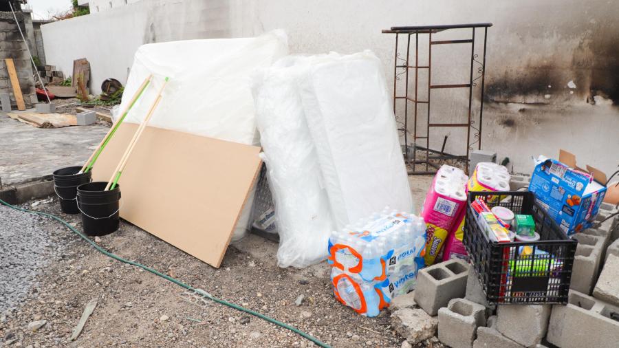 Brinda DIF-Reynosa apoyo a familia afectada por incendio en la colonia Vamos Tamaulipas