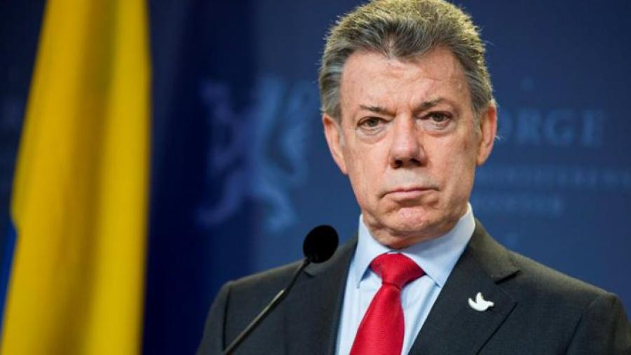 Juan Manuel Santos califica de insólita la acusación de Maduro