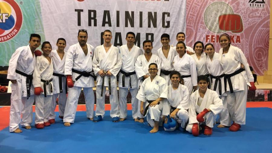Karatekas tamaulipecos inician actividad en el abierto de Cancún