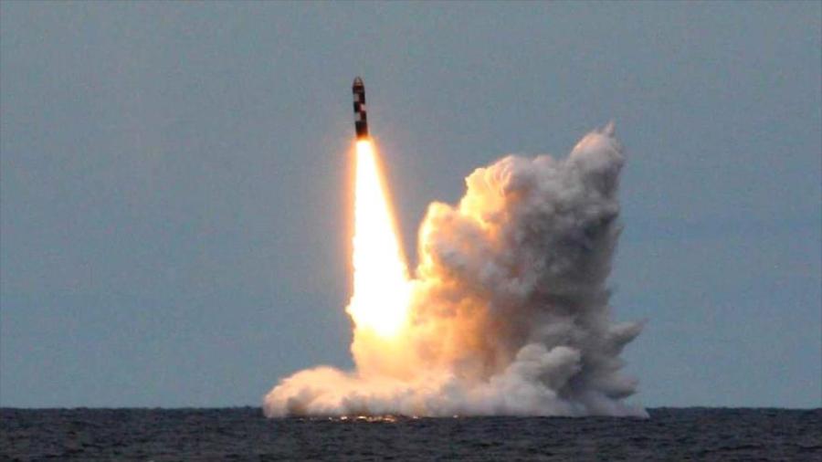 Prueban misiles intercontinentales de submarino nuclear en Rusia