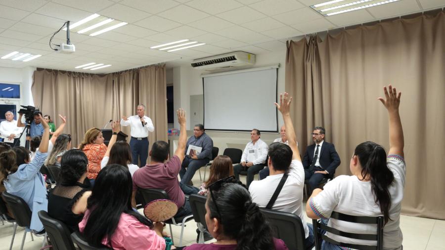 Dialogan autoridades de Salud de Tamaulipas con trabajadores sobre proceso de basificación