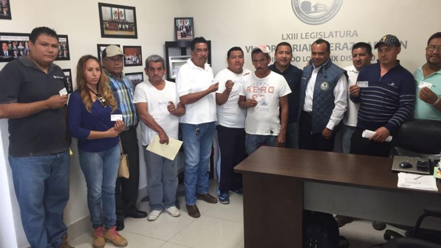 Gestionan descuento para tr&aacute;mite de licencia a operadores de transporte p&uacute;blico