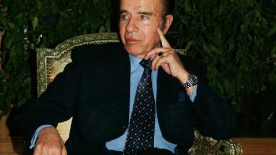 Menem se postula para senador en Argentina