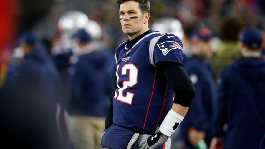 Tom Brady busca contrato garantizado de dos años con Patriots