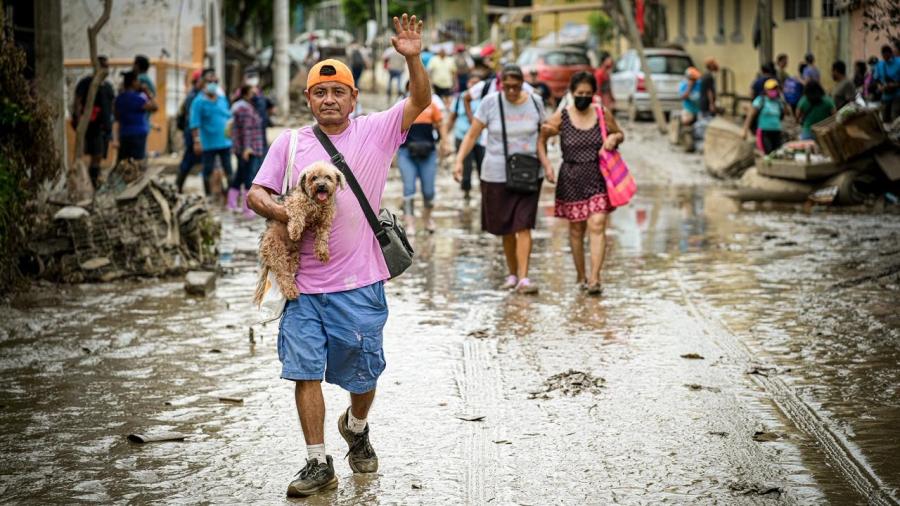 Suman 78 muertos por las lluvias; apoyos se entregarán directamente en módulos del Bienestar