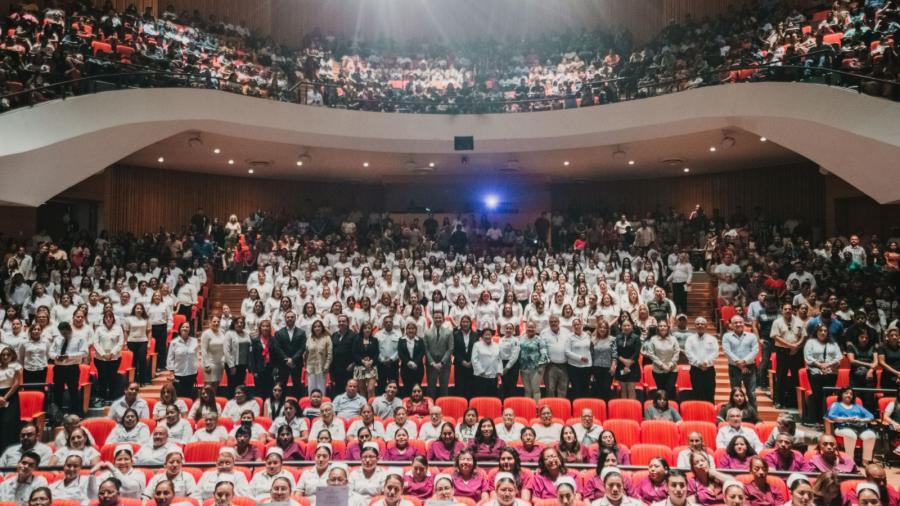 Gradúa CEDIF más de 600 alumnos