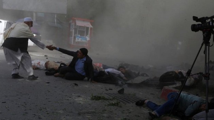 Nueve periodistas entre las víctimas de doble atentado en Kabul