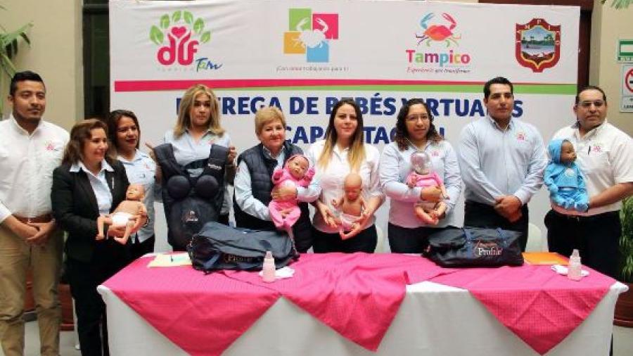 DIF Tampico recibe kits para prevención de embarazos