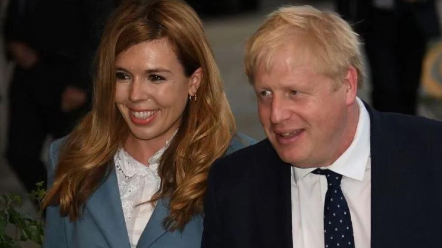 Boris Johnson y su novia se convierten en papás