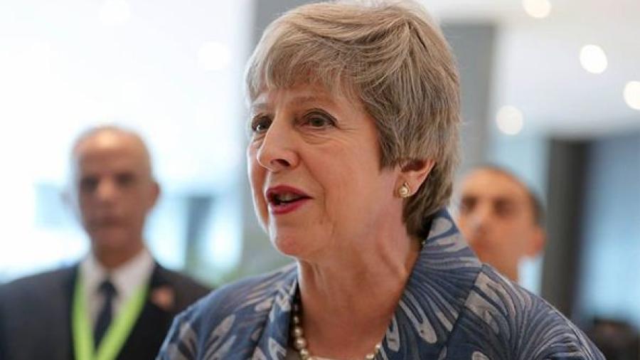 Aplazar ruptura con UE no soluciona problemas del “brexit”: May