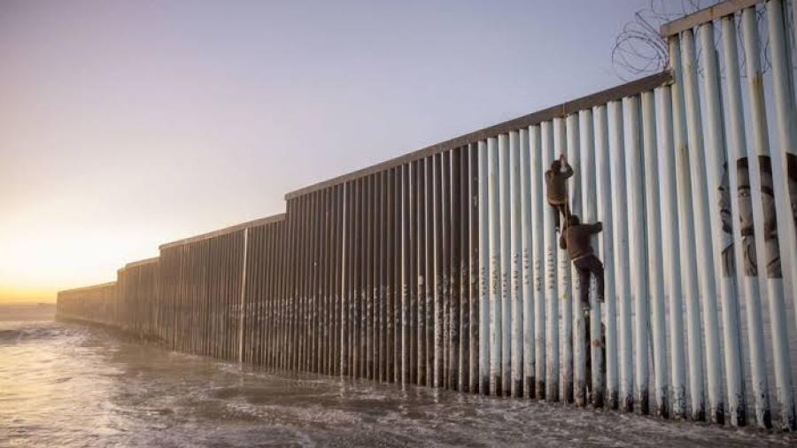 Residentes de Pharr se quejan de construcción de muro fronterizo