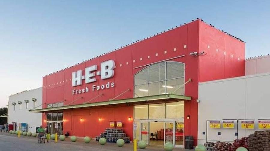 Se incendia techo de HEB en Edinburg; investigación en curso