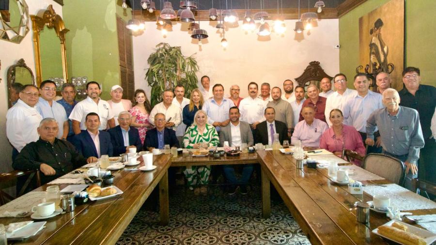 Se reúne Adriana Lozano con la Unión de Comerciantes y Empresarios del Noreste
