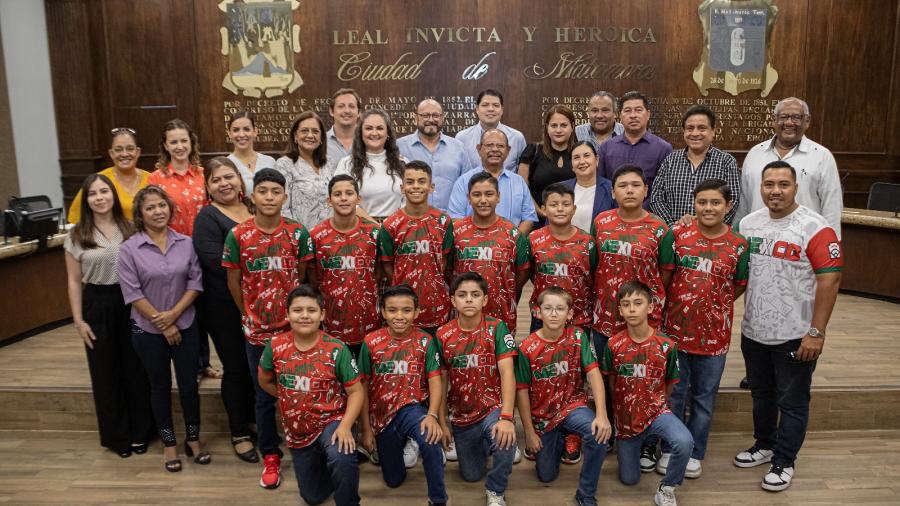 Felicita R. Ayuntamiento de Matamoros a niños campeones de beisbol; representarán a México en el Mundial de Williamsport